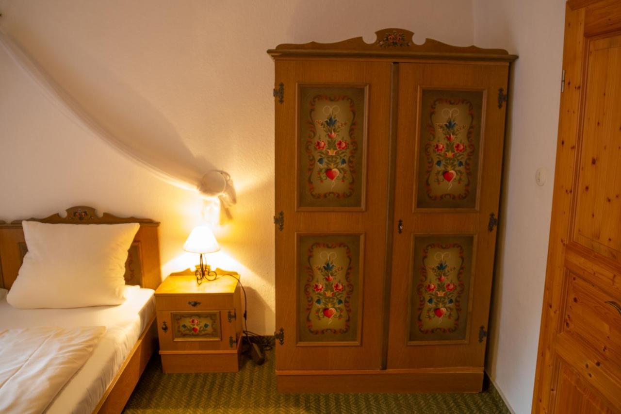 Gaestehaus Am Weissen Turm Rothenburg ob der Tauber Buitenkant foto