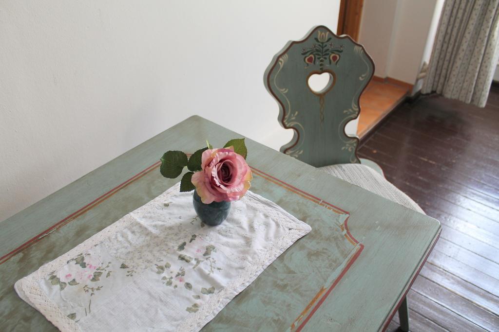 Gaestehaus Am Weissen Turm Rothenburg ob der Tauber Kamer foto