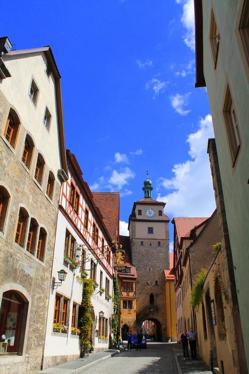 Gaestehaus Am Weissen Turm Rothenburg ob der Tauber Buitenkant foto