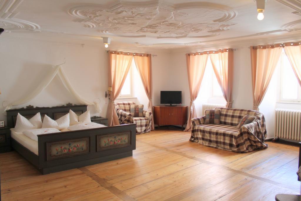 Gaestehaus Am Weissen Turm Rothenburg ob der Tauber Kamer foto